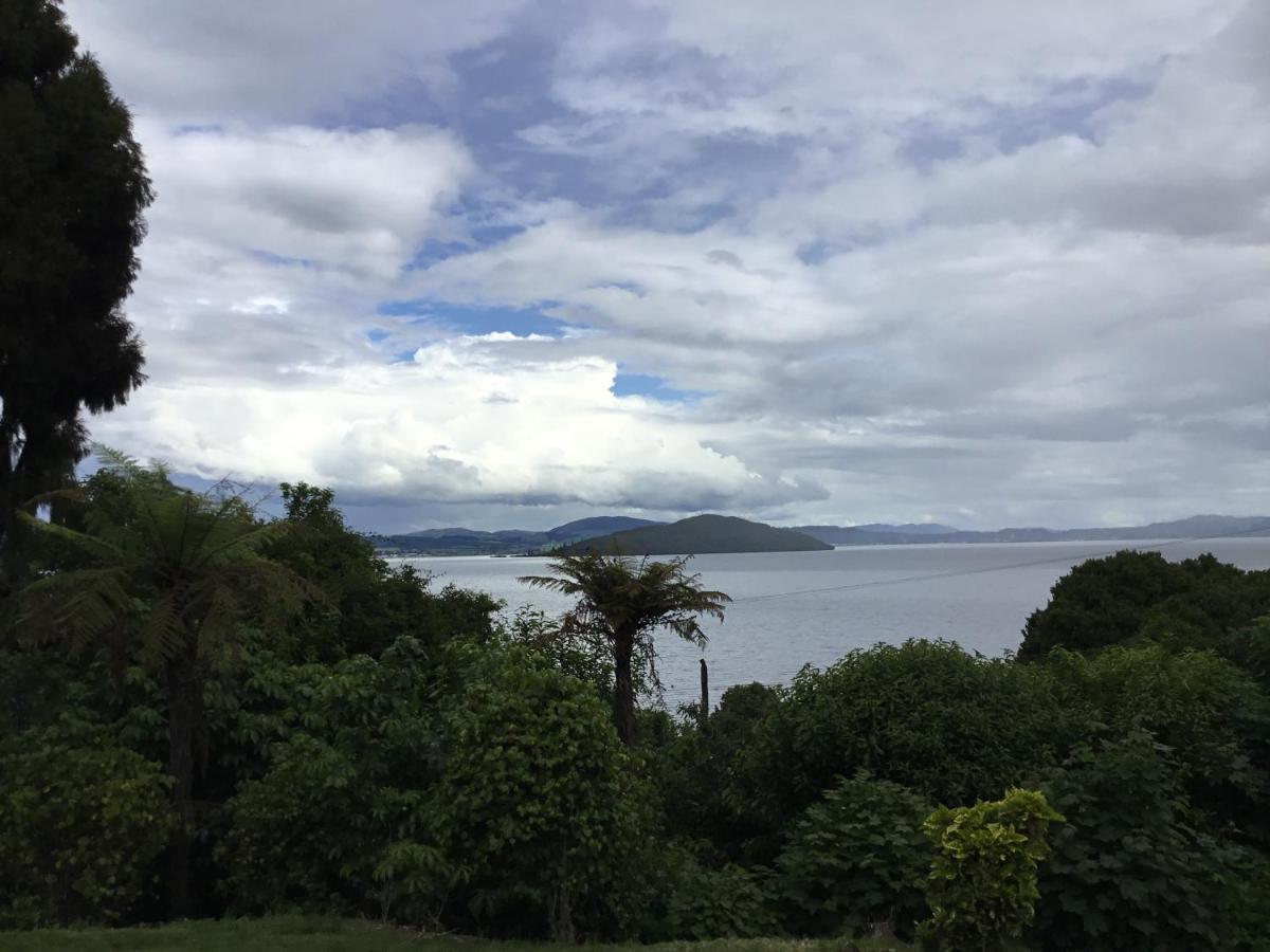 Spectacular Lake Views Rotorua Exterior foto
